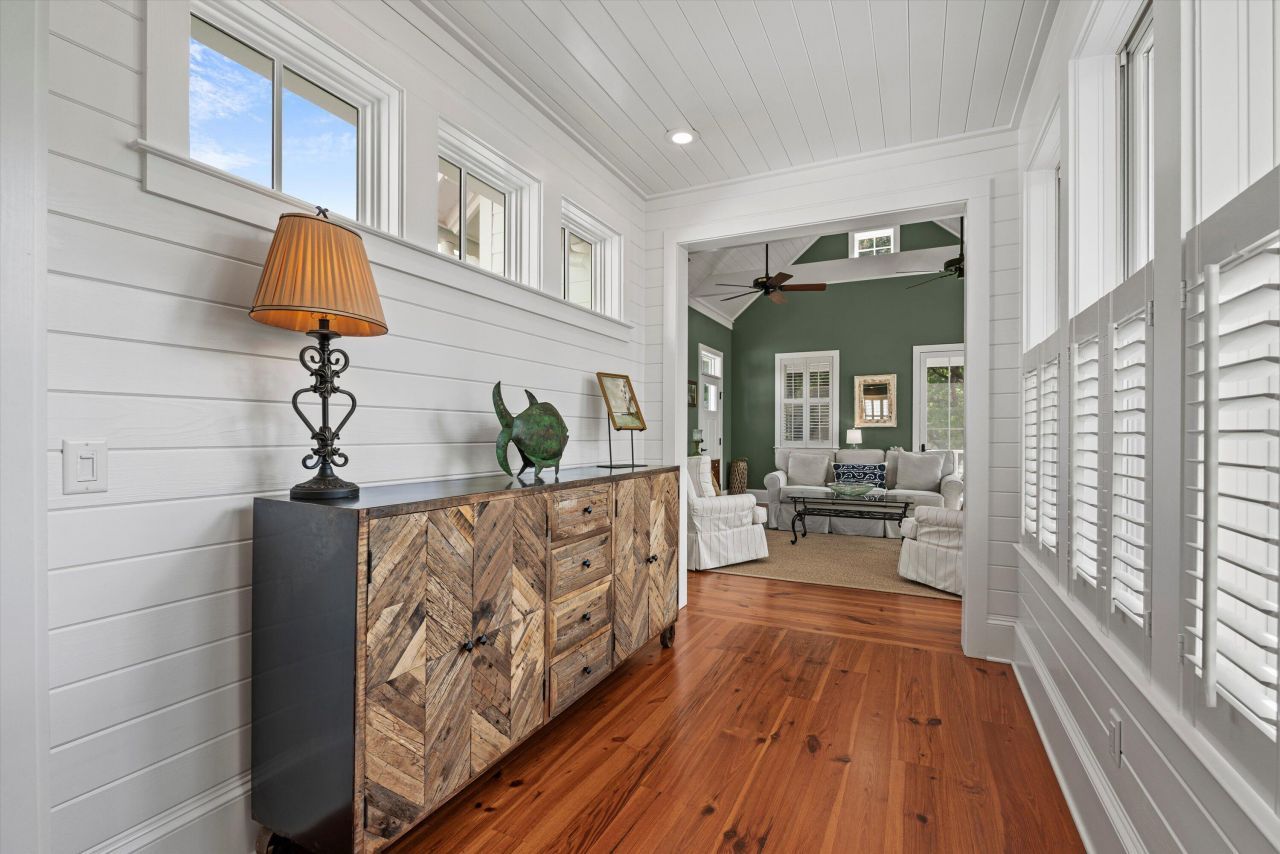 206 Marsh Pointe Drive Photo 6