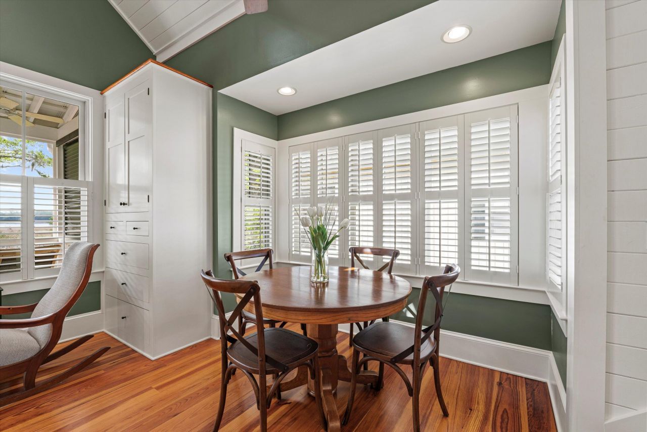 206 Marsh Pointe Drive Photo 9