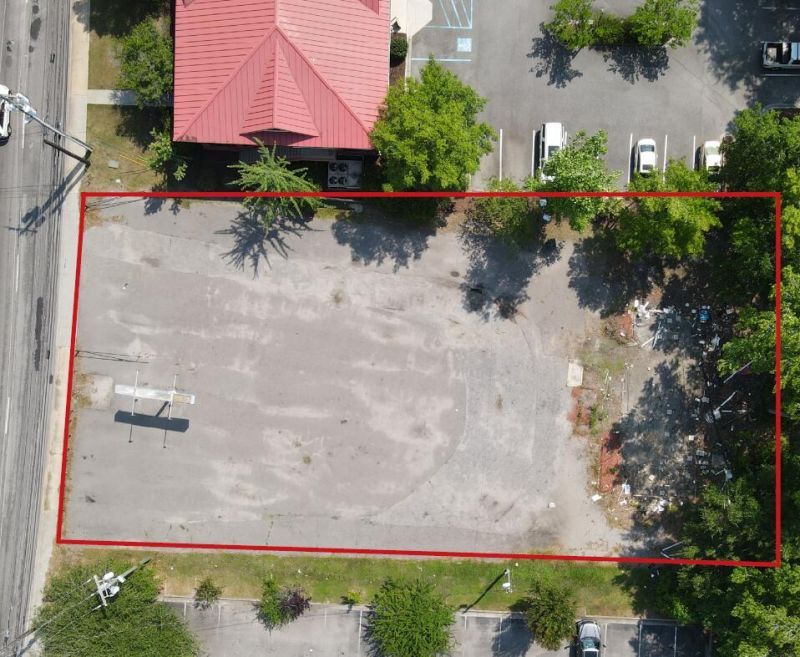 902 N Main Street Photo 4