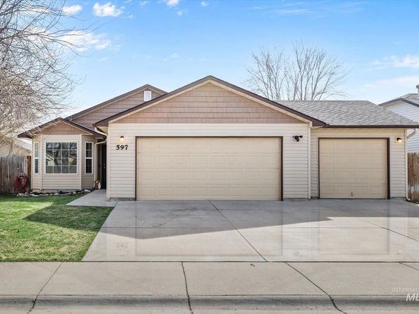 597 E Great Bear St, Kuna, ID 83634