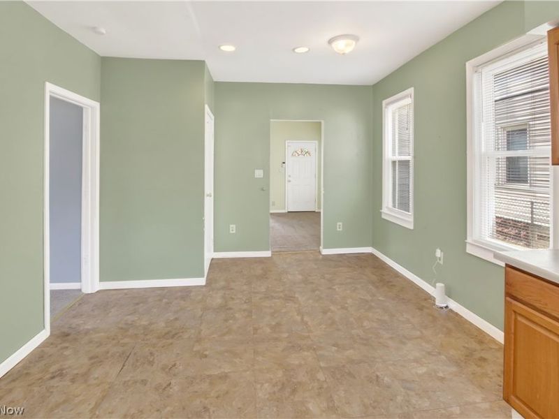 2010 Forestdale Avenue , Cleveland, OH 44109 Photo 7