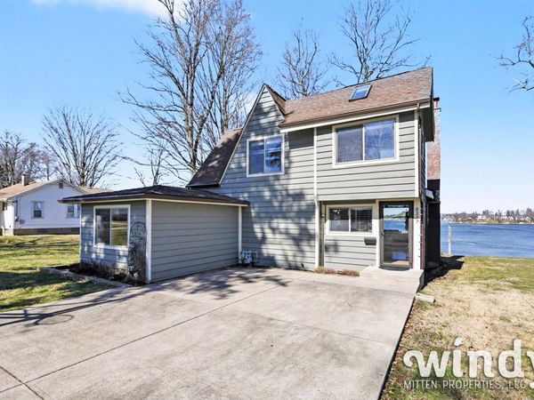 8207 Pokagon Road, Watervliet, MI 49098