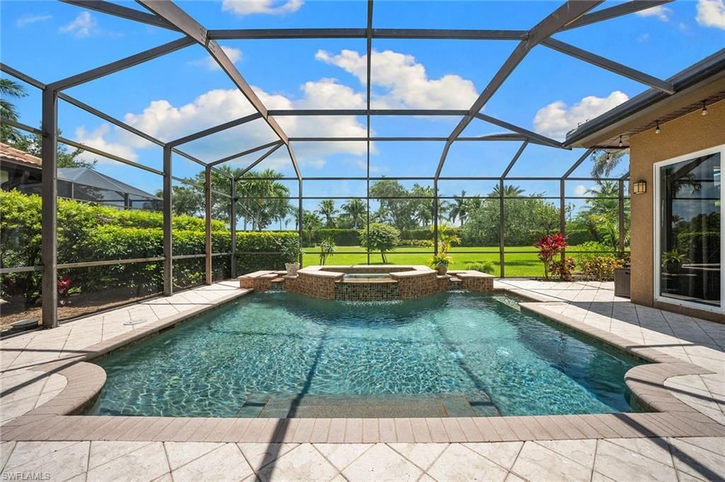 7692 Cottesmore Dr, Naples, FL 34113 Photo