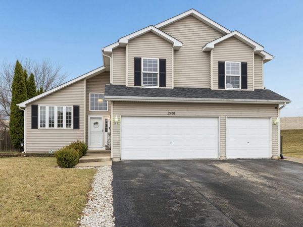 2401 Red Oak Court, Plainfield, IL 60586