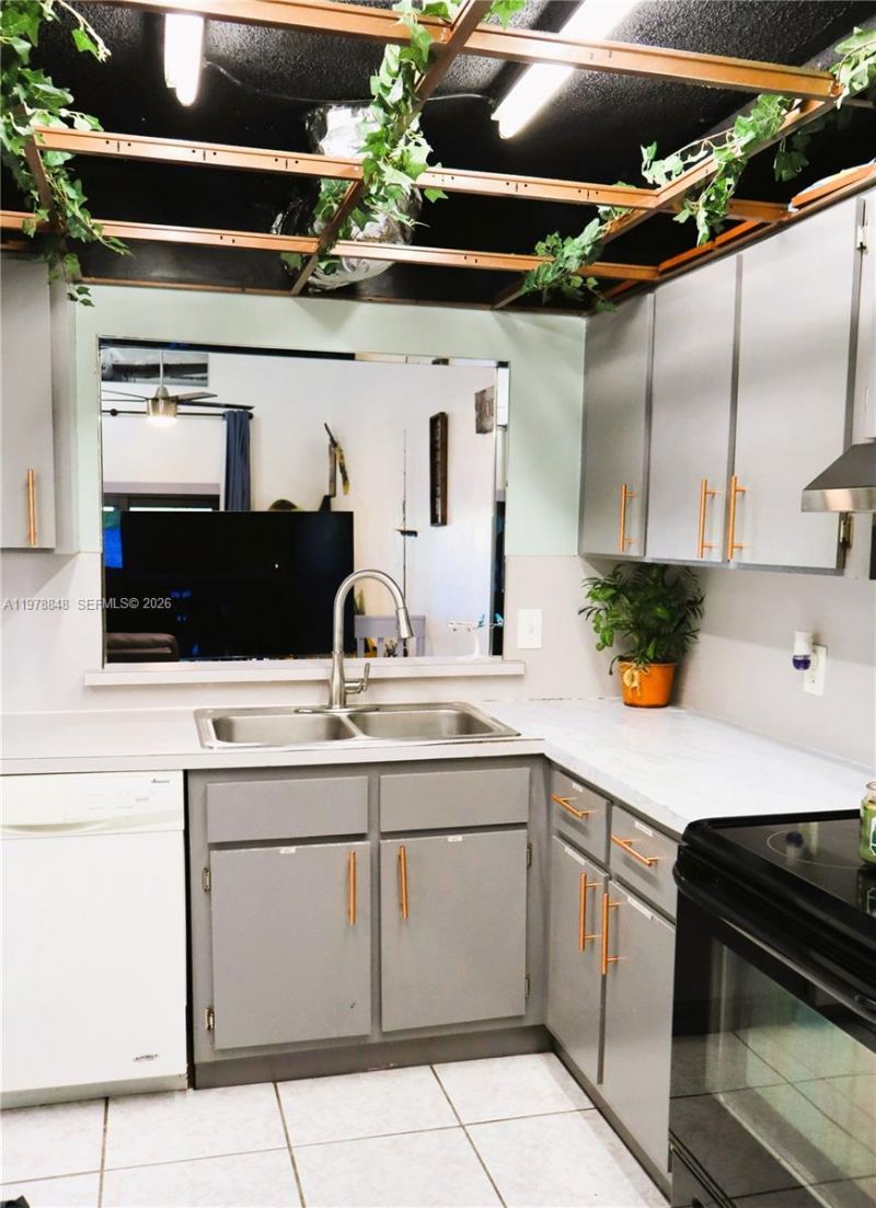 4224 SW 87th Ter, Cooper City, FL 33328 Photo