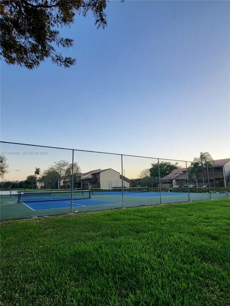 4224 SW 87th Ter, Cooper City, FL 33328 Photo