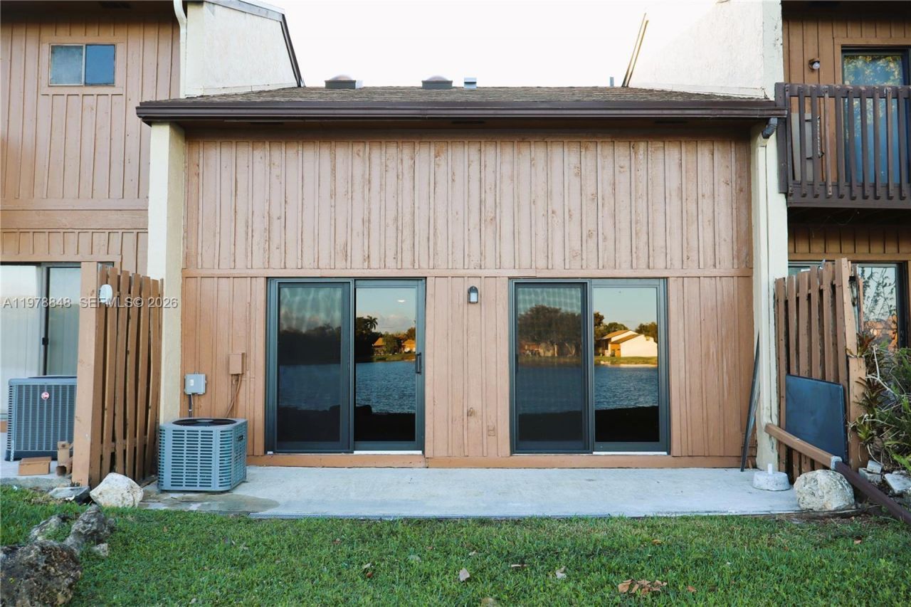 4224 SW 87th Ter, Cooper City, FL 33328 Photo