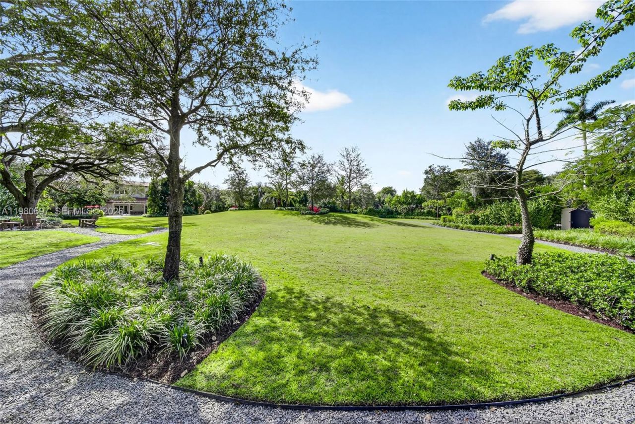 6255 SW 133rd St , Pinecrest, FL 33156 Photo