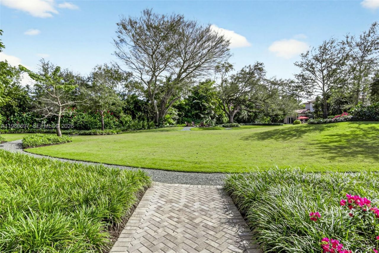 6255 SW 133rd St, Pinecrest, FL 33156 Photo