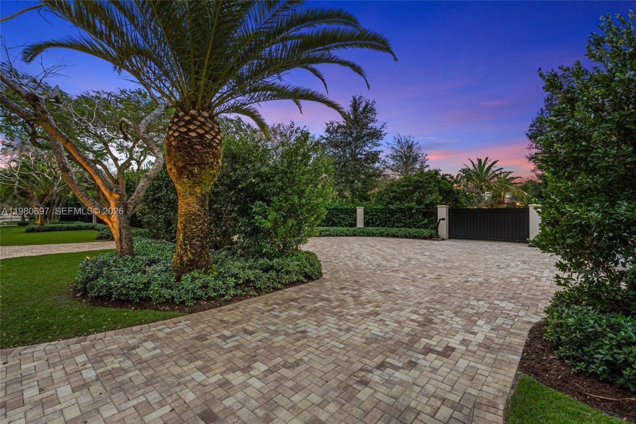 6255 SW 133rd St, Pinecrest, FL 33156 Photo