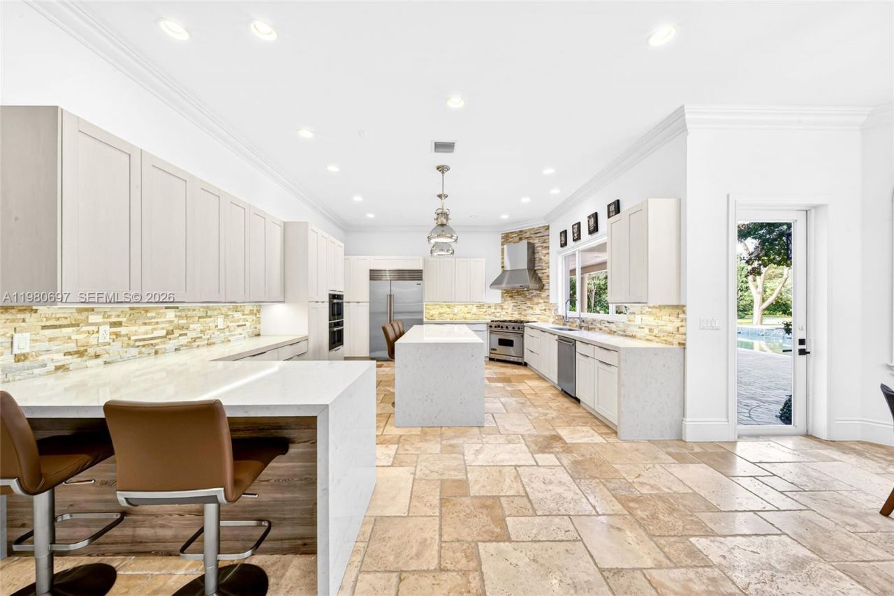 6255 SW 133rd St , Pinecrest, FL 33156 Photo