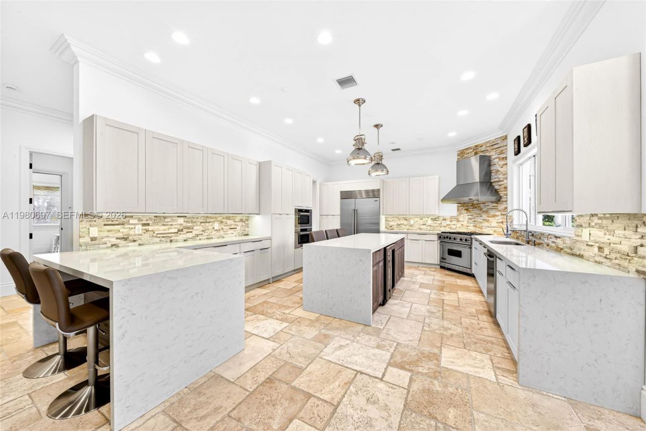 6255 SW 133rd St, Pinecrest, FL 33156 Photo