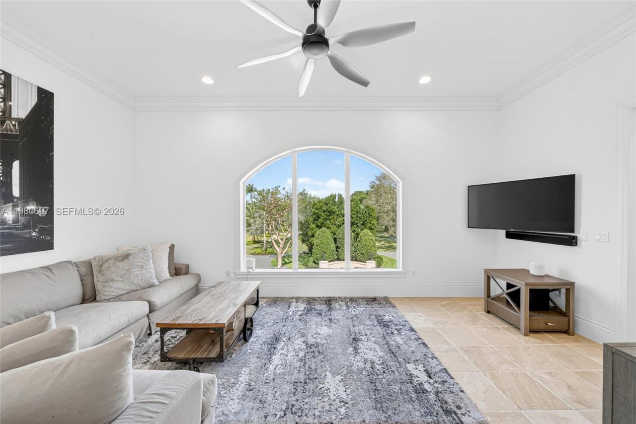 6255 SW 133rd St, Pinecrest, FL 33156 Photo