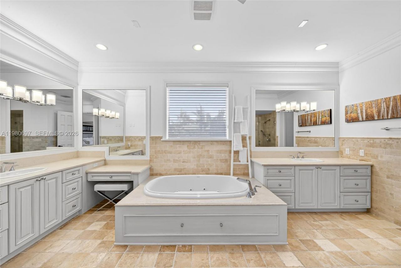 6255 SW 133rd St, Pinecrest, FL 33156 Photo