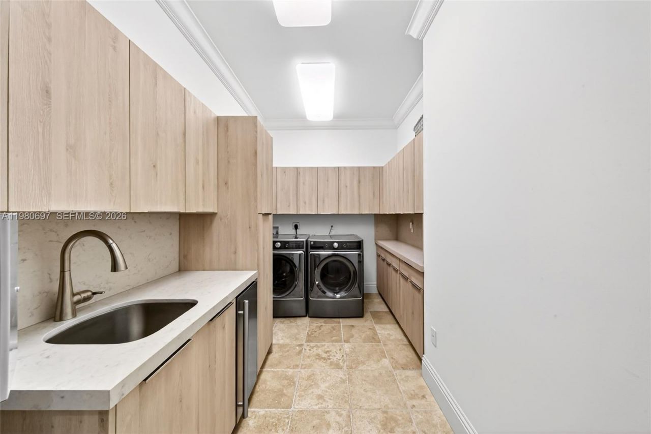 6255 SW 133rd St , Pinecrest, FL 33156 Photo