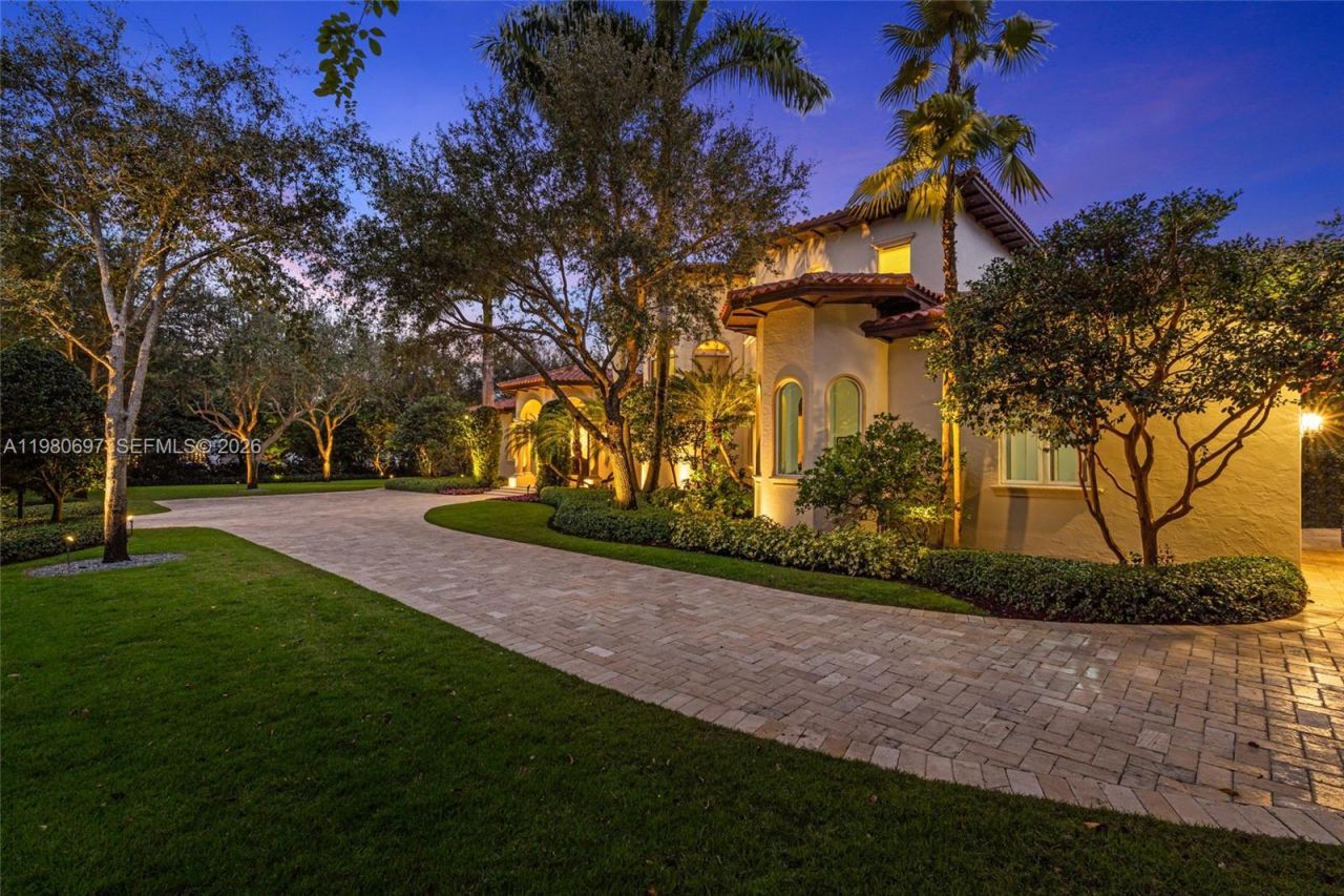 6255 SW 133rd St , Pinecrest, FL 33156 Photo