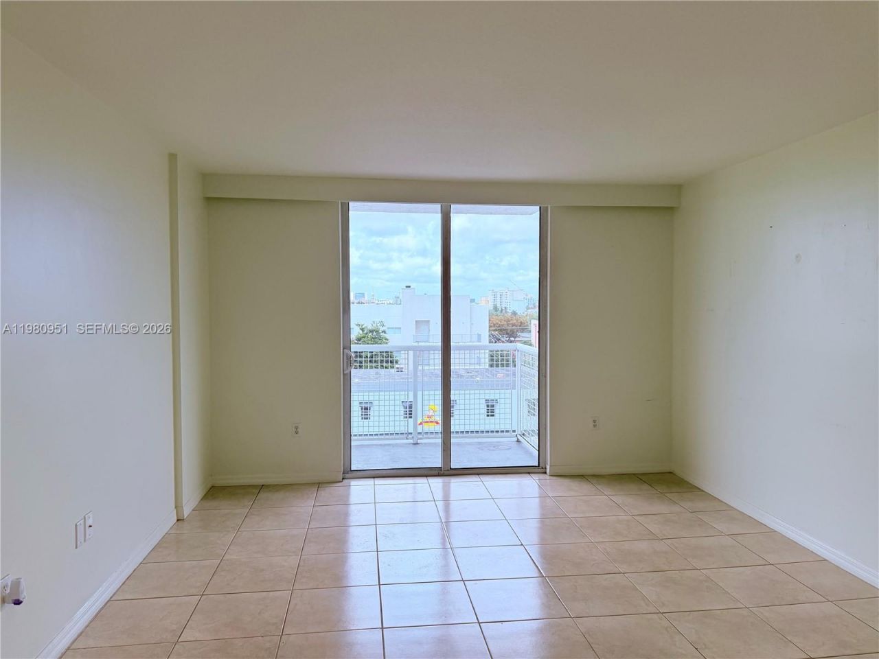 900 SW 8th St , Unit 604, Miami, FL 33130 Photo
