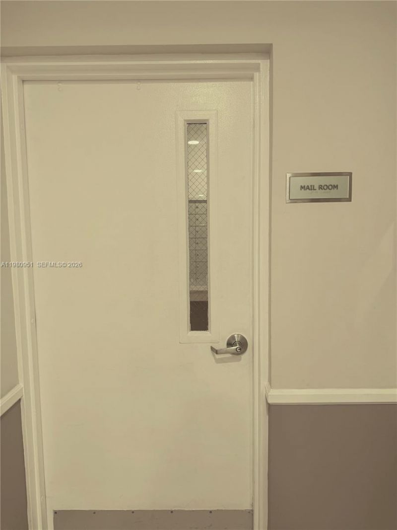 900 SW 8th St , Unit 604, Miami, FL 33130 Photo