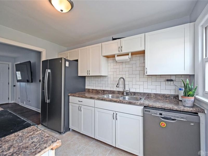 9 W Lowery Avenue, Dayton, OH 45449 Photo 11