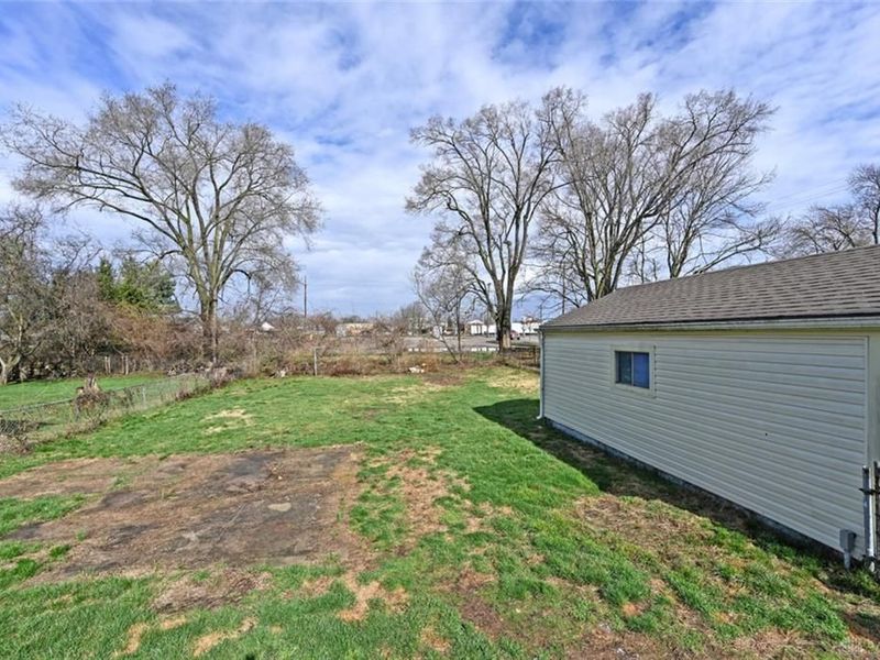 9 W Lowery Avenue, Dayton, OH 45449 Photo 24