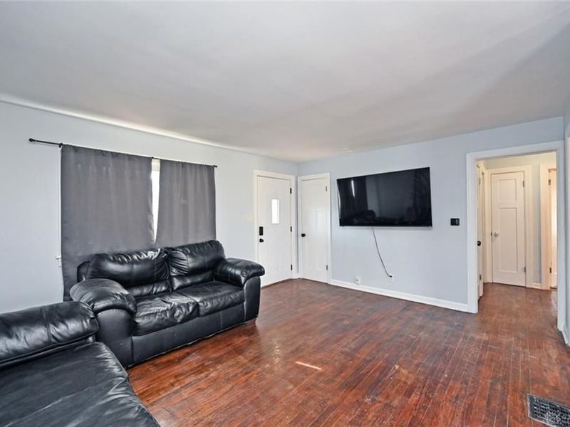 9 W Lowery Avenue, Dayton, OH 45449 Photo 6