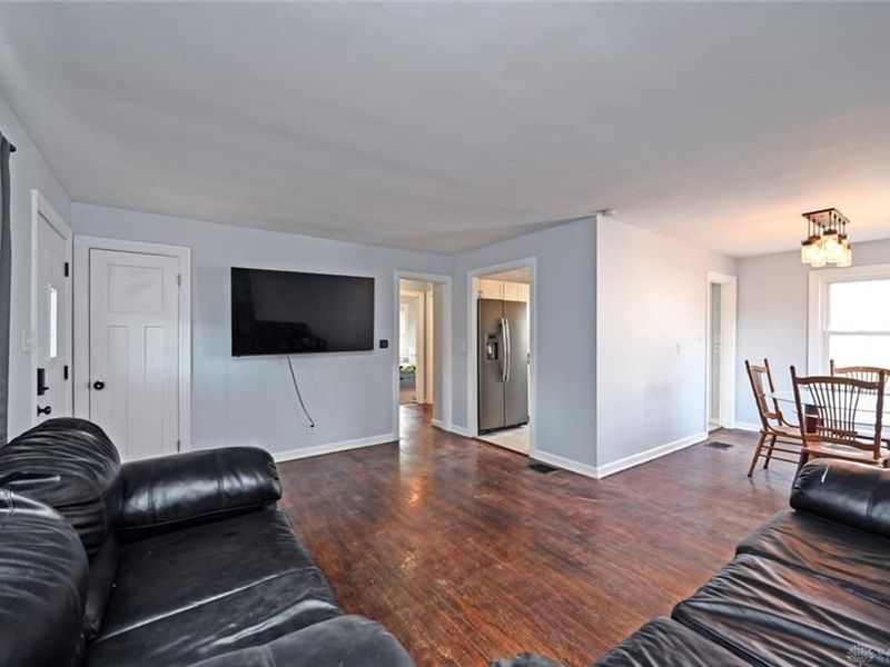 9 W Lowery Avenue, Dayton, OH 45449 Photo 7