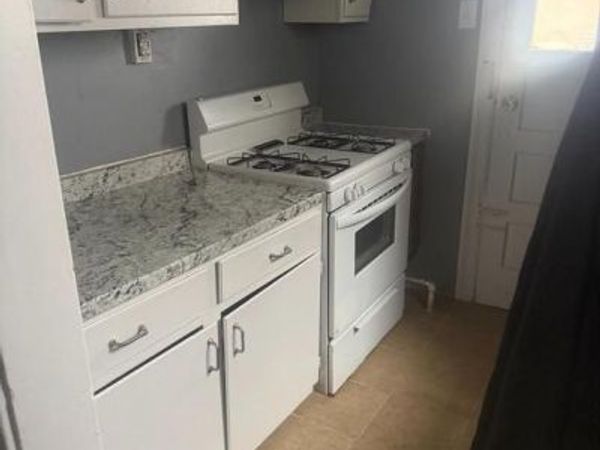 6458 W CHESTER PARK , UPPER DARBY, PA 19082