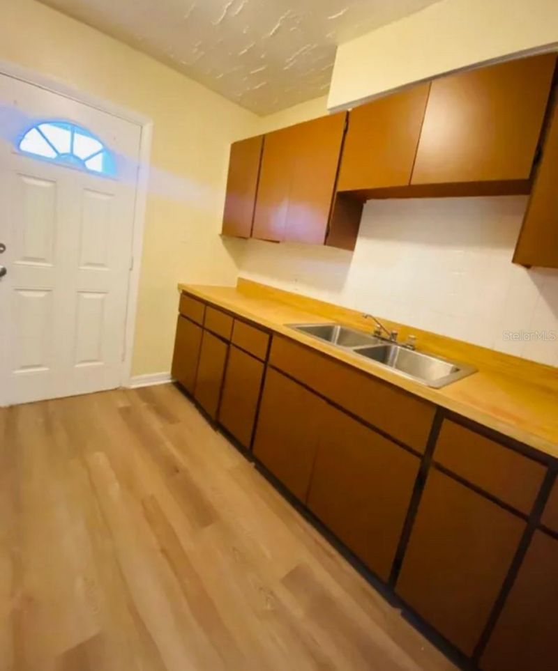 3618 And 3616 E Dr Martin Luther King Jr Blvd Boul, Tampa, FL 33610 Photo