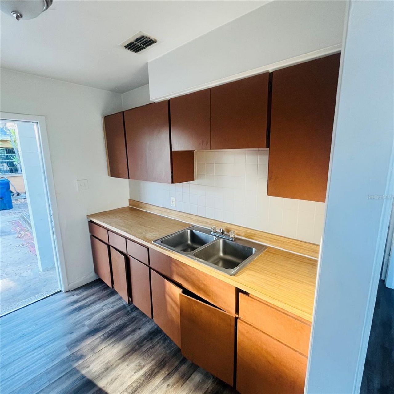 3618 And 3616 E Dr Martin Luther King Jr Blvd Boul, Tampa, FL 33610 Photo