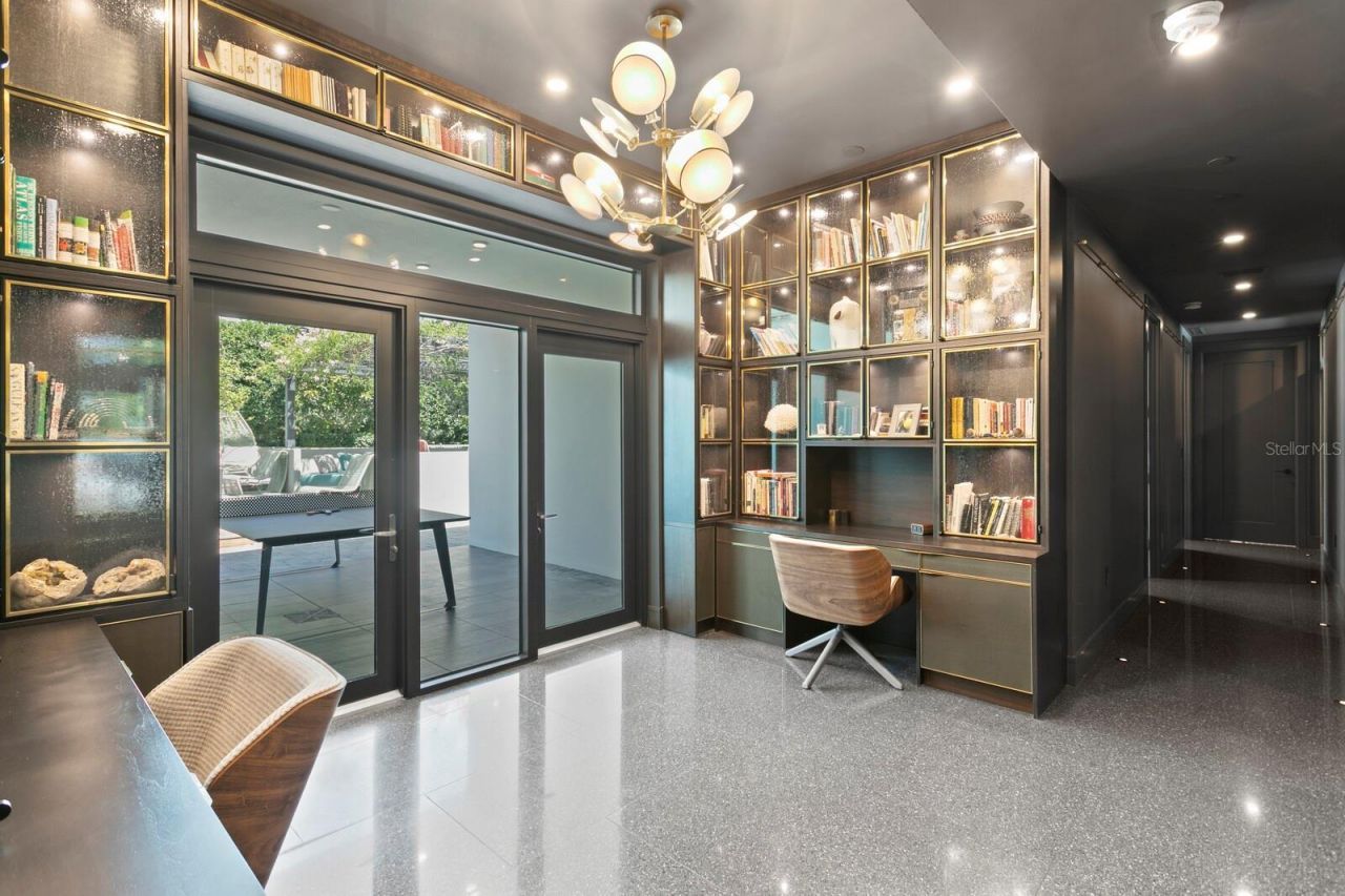 2619 Bayshore Boulevard, Unit 200, Tampa, FL 33629 Photo