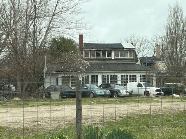 2891 Montauk Highway, Brookhaven, NY 11719