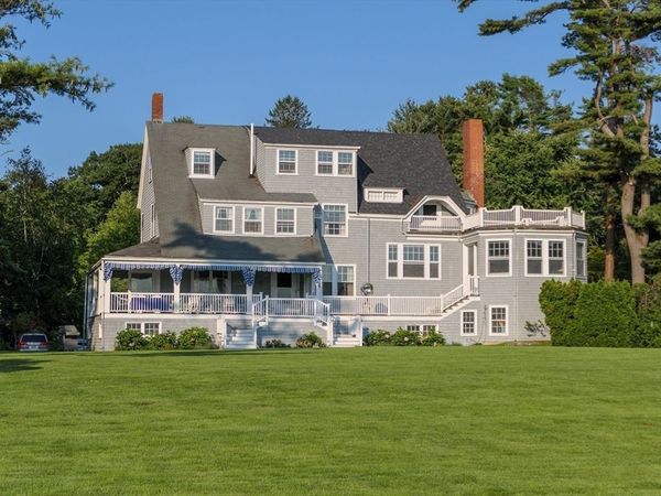 48 Proctor, Manchester, MA 01944