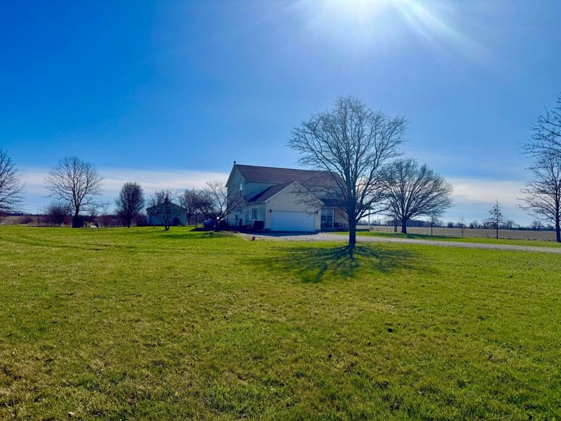 22362 Alkire Road , Circleville, OH 43113 Photo 2