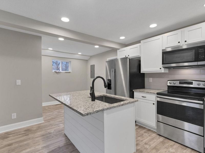 258 Wrexham Avenue , Columbus, OH 43223 Photo 14