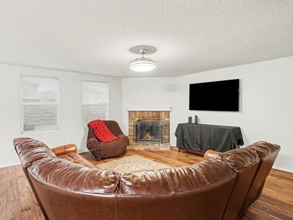 1214 April Showers Lane, Lancaster, TX 75134