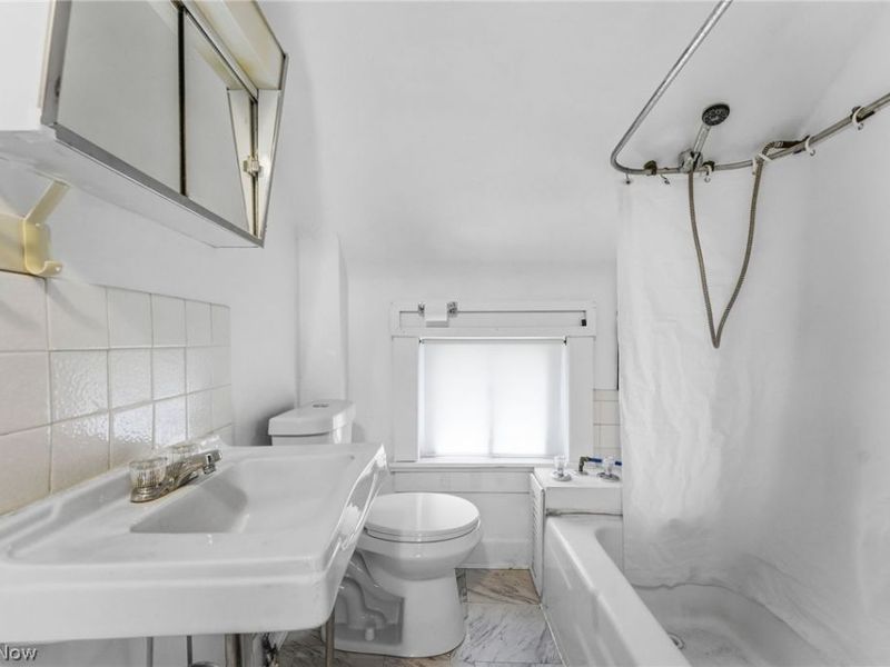 1887 Ritzman Court , Akron, OH 44314 Photo 19