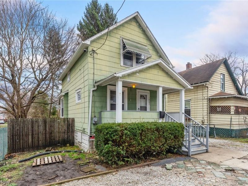 1887 Ritzman Court , Akron, OH 44314 Photo 2