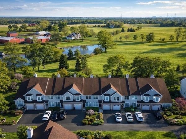 36 Gallop Ln, Franklin, NJ 08873