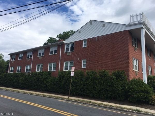 195 Main St, Unit 3B, Millburn, NJ 07041