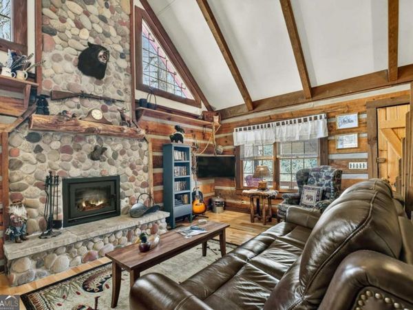 373 Wib Kendall Road, Blue Ridge, GA 30513