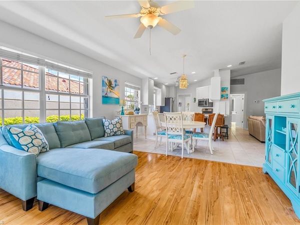 4993 Ventura CT, NAPLES, FL 34109