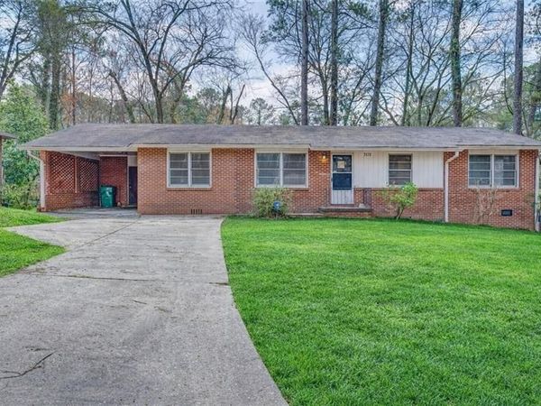 3272 Kingston Road NW, Atlanta, GA 30318