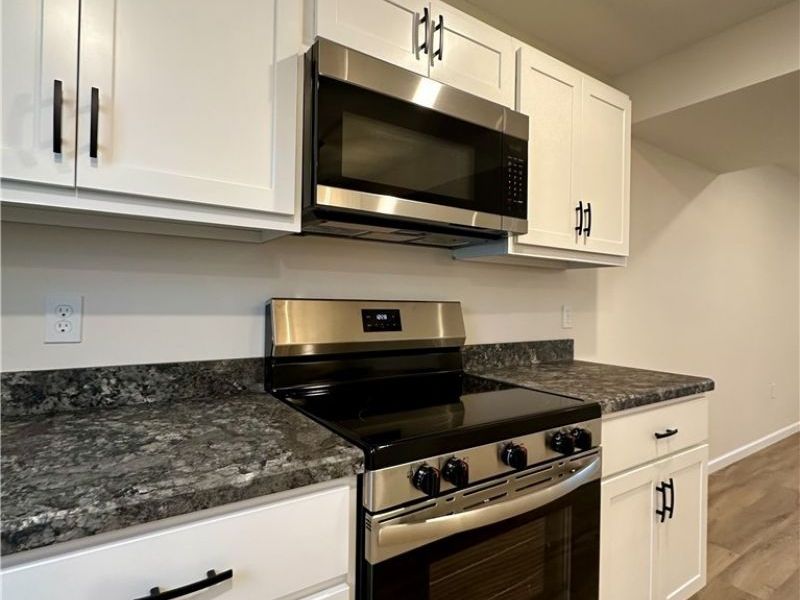 1587 Drexel Avenue NW, Warren, OH 44485 Photo 11