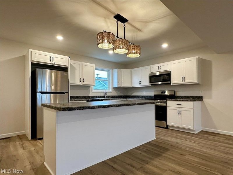 1587 Drexel Avenue NW, Warren, OH 44485 Photo 8