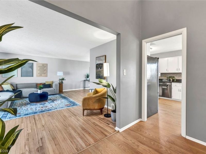 6458 Foxboro Drive, Mayfield Village, OH 44143 Photo 13