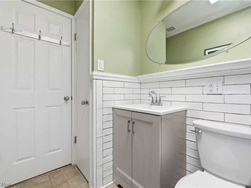 17382 W 130th Street , Strongsville, OH 44136 Photo 35