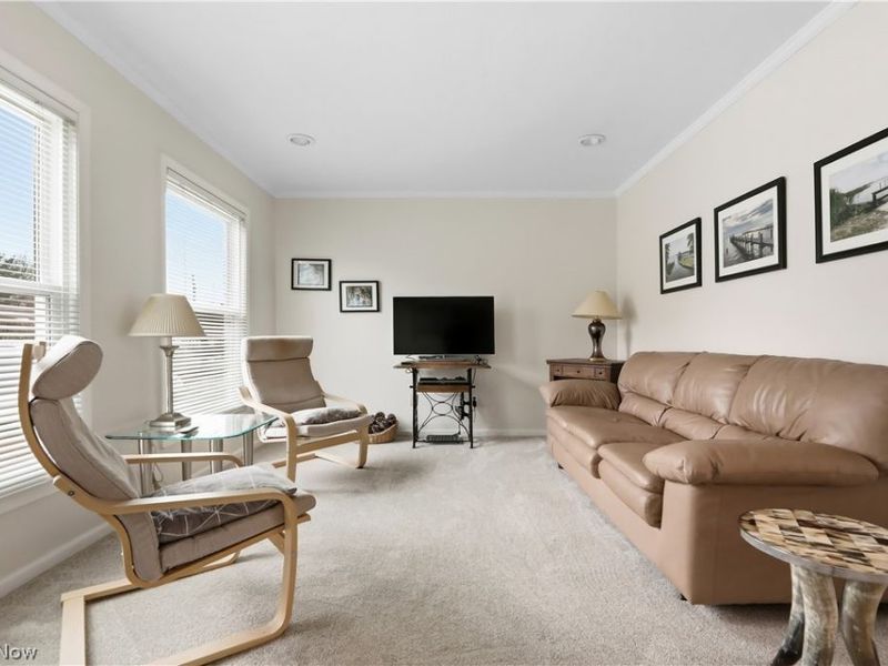 17382 W 130th Street , Strongsville, OH 44136 Photo 5