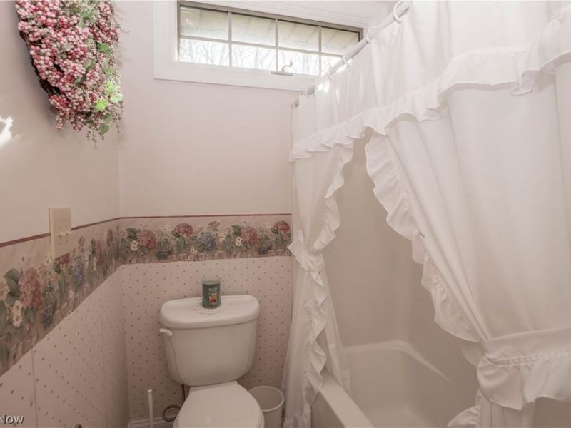 8114 Lisbon Street E, East Canton, OH 44730 Photo 28