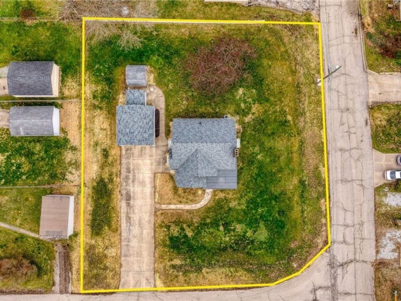 333 17th Street NW, Barberton, OH 44203 Photo 5