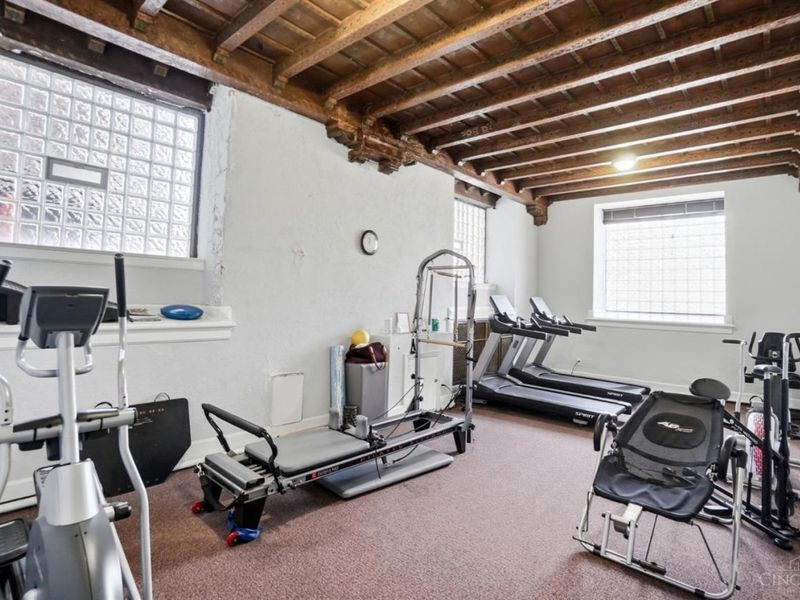 3900 Rose Hill Avenue, Unit 201A, Cincinnati, OH 45229 Photo 45